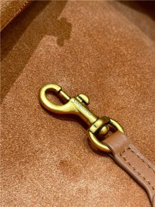 Y Large Hobo 833160 Brick-13.jpg