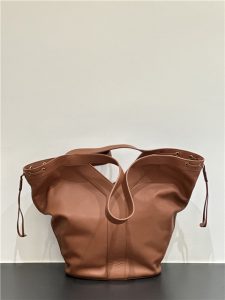 Y Large Hobo 833160 Brick-3.jpg