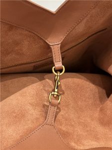 Y Large Hobo 833160 Brick-9.jpg