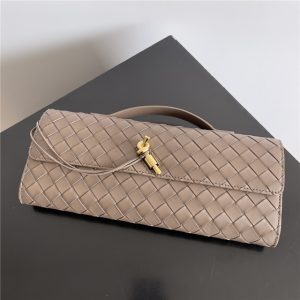 Andiamo Clutch 741511 Pinecone-6.jpg