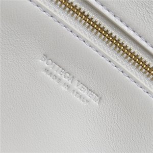 Andiamo Clutch 741511 Sea Salt-8.jpg