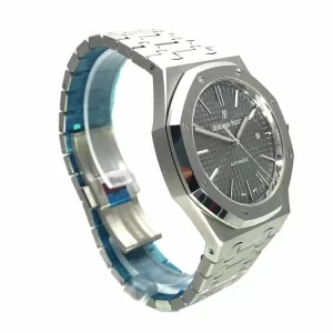 Audemars Piguet Royal Oak 15400ST.OO.1220ST.04 2.webp