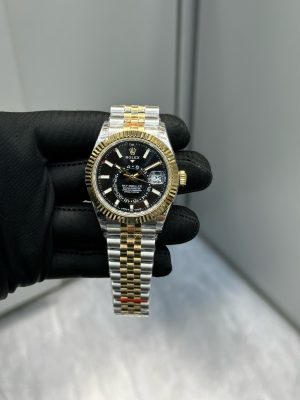 Rolex Sky-Dweller 326933 - Steel Gold Black Dial
