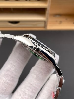 Rolex Oyster Perpetual Aqua Dial 126000-41mm-4