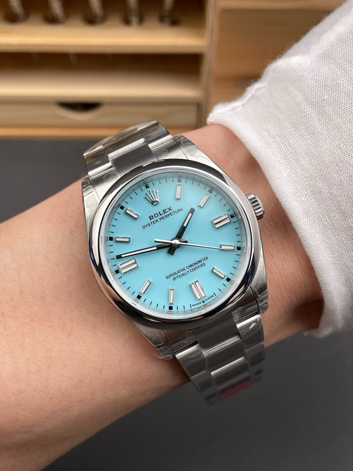 Rolex Oyster Perpetual Aqua Dial 126000-41mm-9