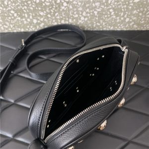 Garavani Nellcote Crossbody Bag 86207 Black-8.jpg