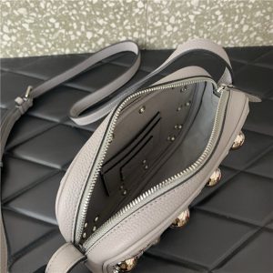Garavani Nellcote Crossbody Bag 86207 Grey-8.jpg