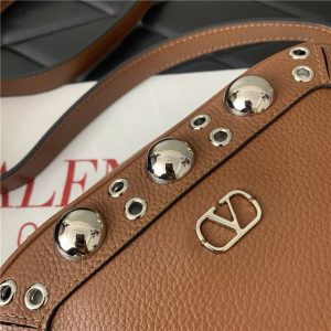 Garavani Nellcote Crossbody Bag 86207 Tan-5.jpg