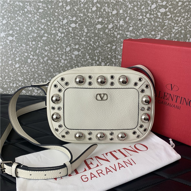 Garavani Nellcote Crossbody Bag 86207 White-2.jpg