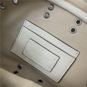Garavani Nellcote Crossbody Bag 86207 White-9.jpg