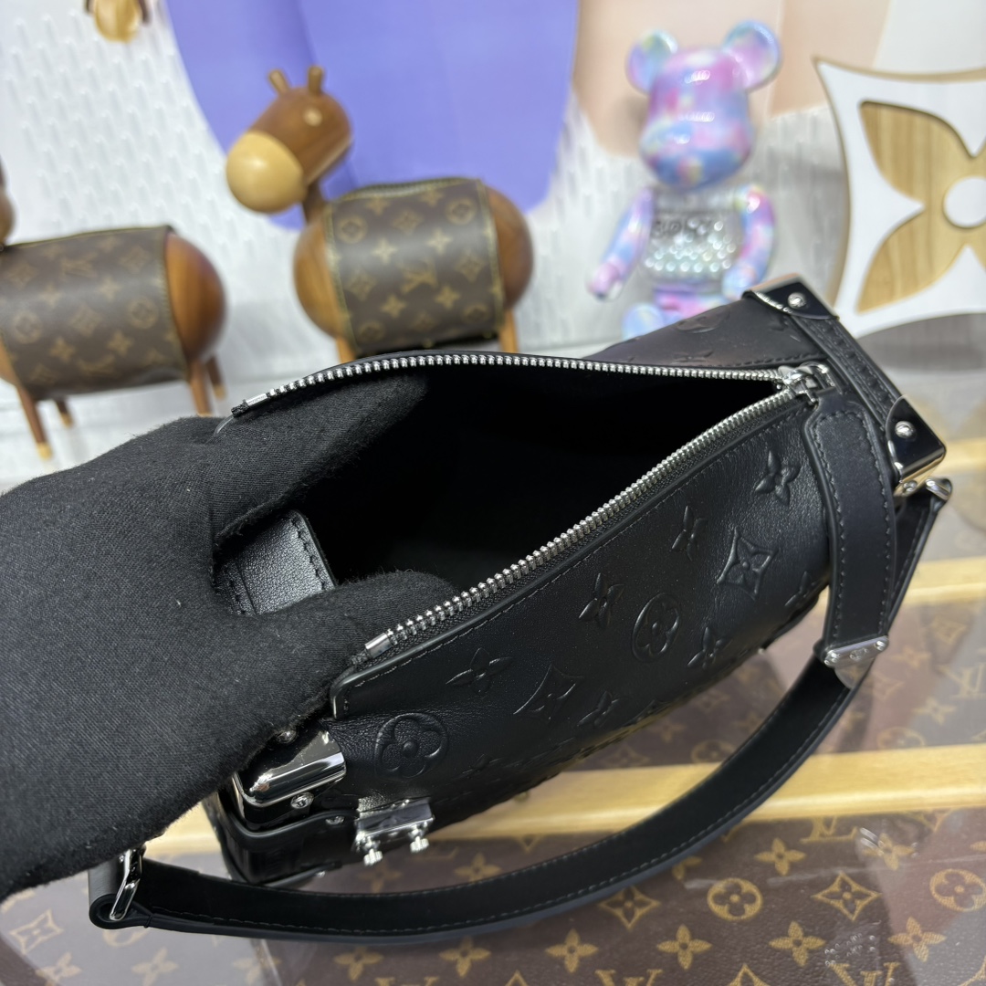 Louis Vuitton Side Trunk MM Black Leather-9