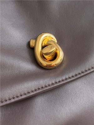 Madison Shoulder Bag 836296 Fondant-7.jpg