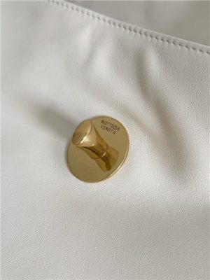 Madison Shoulder Bag 836296 Sea Salt-8.jpg