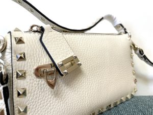 Small Rockstud Crossbody Bag 85500 White-7.jpg
