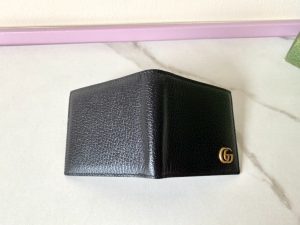 Gucci Marmont Bi-fold Card Case Wallet 428726-4