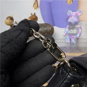 Odyssee M25554-7.jpg