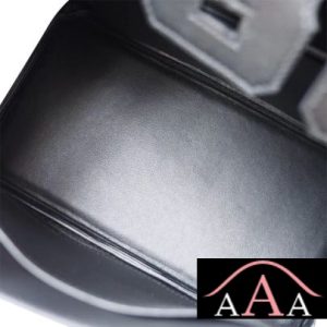 HERMES BIRKIN 25 HANDBAG 89 NOIR SWIFT SHW-6.jpg