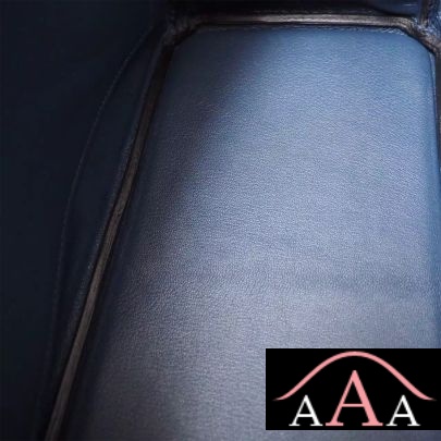 HERMES BIRKIN 30 BAG 2Z BLUE NUIT TOGO CALFSKIN SHW-2.jpg