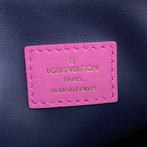 Louis Vuitton Coussin PM M21773 Rose Miami Pink-8