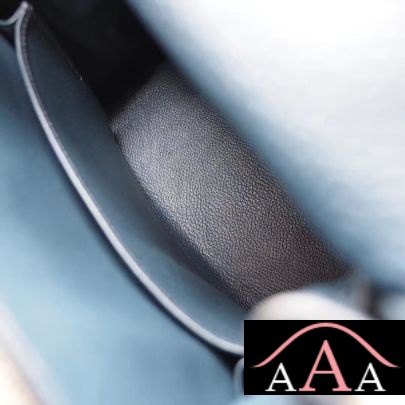 HERMES KELLY 25 HANDBAG 1P BLUE OCEAN TOGO GHW-2.jpg