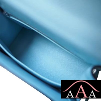 HERMES KELLY 25 HANDBAG U2 BLUE ZEPHYR EPSOM GHW-2.jpg