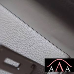 HERMES KELLY 28 HANDBAG 4Z GRIS MOUETTE TOGO SHW-2.jpg