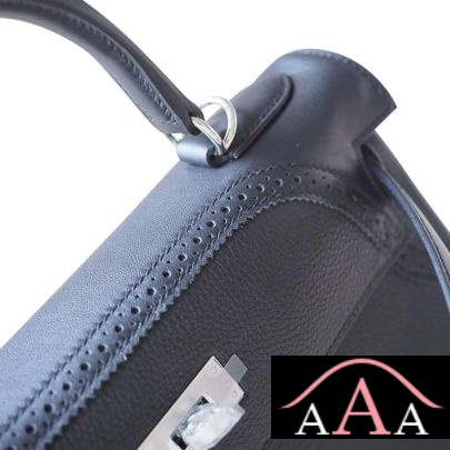 HERMES KELLY 28 HANDBAG 89 NOIR TOGO AND SWIFT GHILLIES SHW-2.jpg