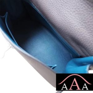 HERMES KELLY 28 HANDBAG 8F ETAIN AND 7W BLUE IZMIR TOGO SHW-2.jpg