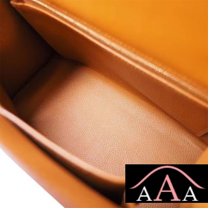 HERMES KELLY 28 HANDBAG CC21 NATURAL SABLE BULTER GHW-2.jpg