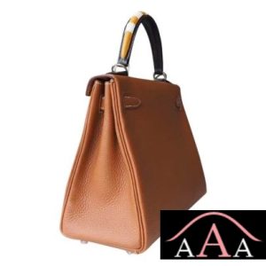 HERMES KELLY 28 HANDBAG CC37 GOLD TOGO AND BEE HANDLE GHW-3.jpg