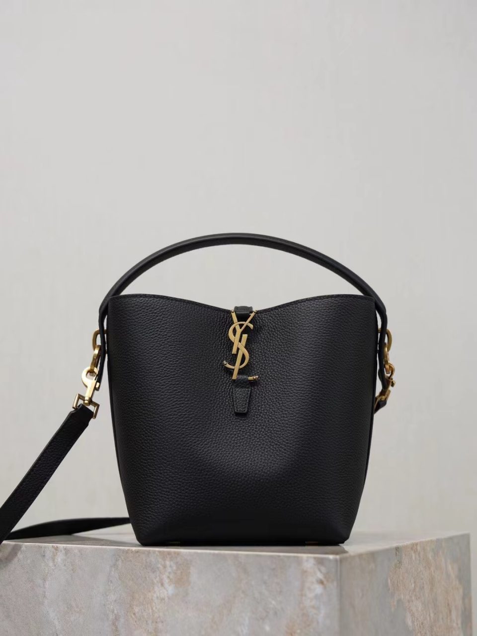 YSL LE 37  Large 742828 Supple In Black Grained Leather 742828