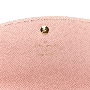 75de3959f1e8dd307647b1df7af89325