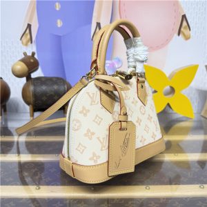 Alma BB M27525-2.jpg