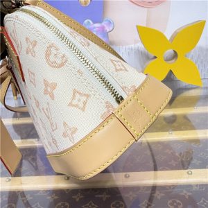 Alma BB M27525-6.jpg