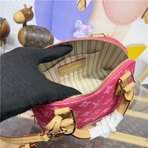 Alma BB M28272-11.jpg