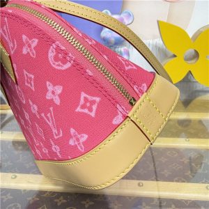 Alma BB M28272-7.jpg