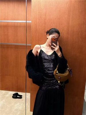 Amalia Mini Hobo 862558 Caramel Cognac Suede-11.jpg