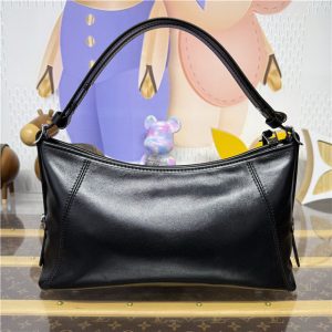 CarryAll East West M28160-3.jpg