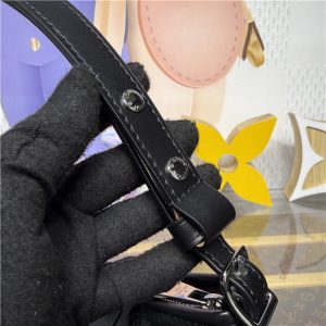 CarryAll East West M28160-7.jpg