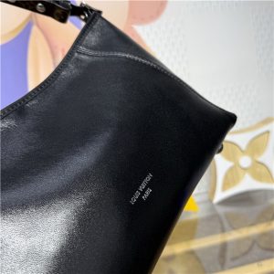 CarryAll East West M28160-8.jpg