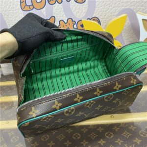 Dopp Kit M12639 Borneo Green-8.jpg