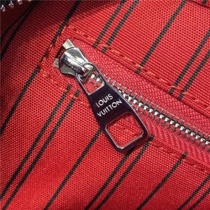 Dopp Kit M12640 Sari Red-9.jpg