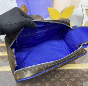 Dopp Kit M12642 Indigo Blue-9.jpg