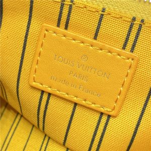 Dopp Kit M12643 Safran Yellow-9.jpg