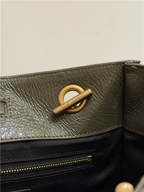 Niki Small Shopping 872680 Olive-7.jpg