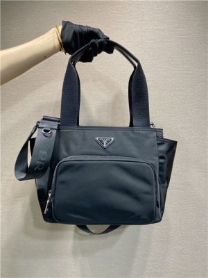 Re-Nylon Tote Bag 1BG582 Black-10.jpg