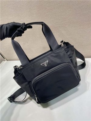 Re-Nylon Tote Bag 1BG582 Black-3.jpg