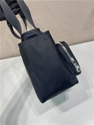 Re-Nylon Tote Bag 1BG582 Black-4.jpg