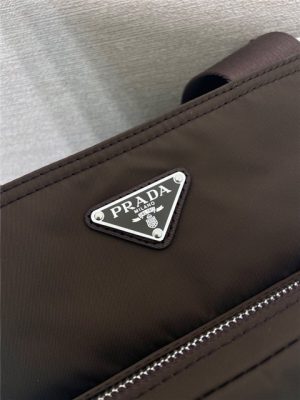 Re-Nylon Tote Bag 1BG582 Sienna-7.jpg