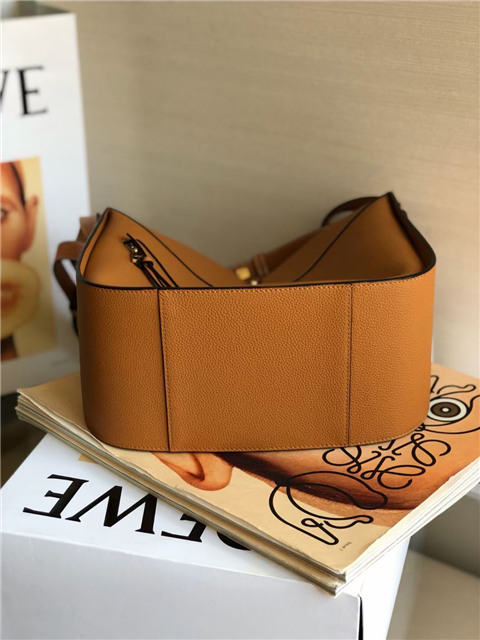 Small Hammock Bag 33047 Tan Grained Calfskin-6.jpg